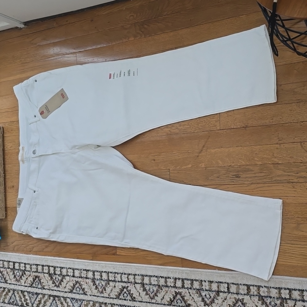 LEVIS BRAND WOMEN'S WHITE STRETCH JEANS SIZE 26W MEDIUM
